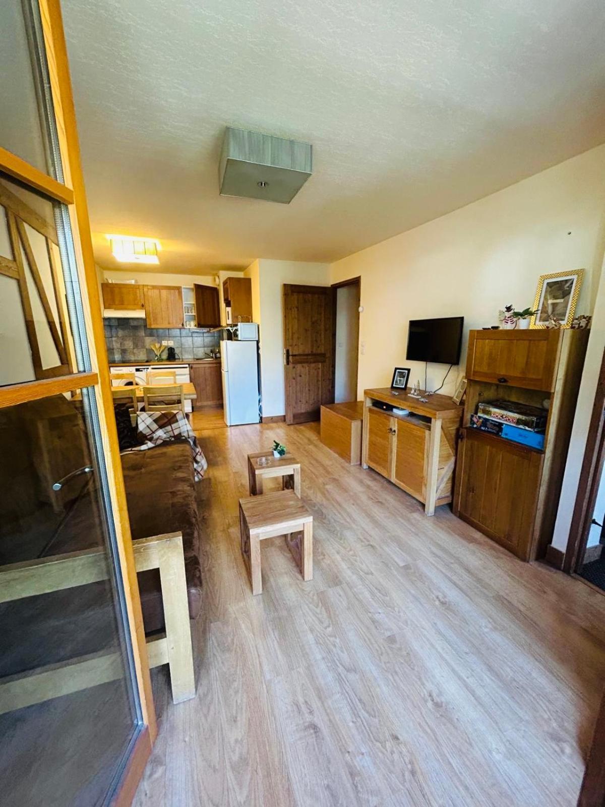 Appartements Avec Piscine Interieure Sauna Parking Etage 1 Au Centre Du Village Dans Residence Cami Real Saint-Lary-Soulan Exterior foto